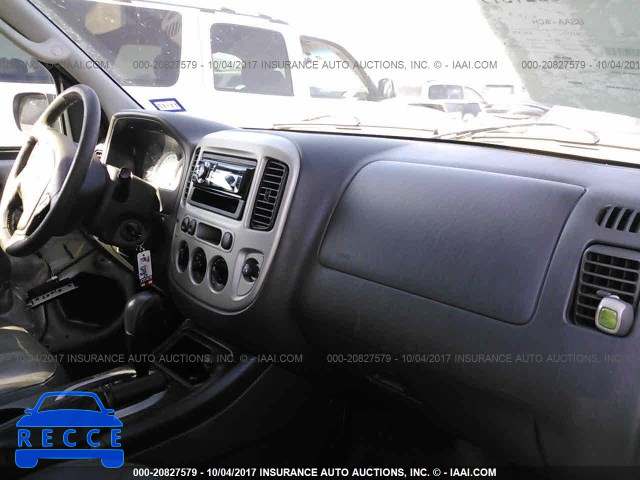 2005 Ford Escape 1FMYU93165KC92499 image 4