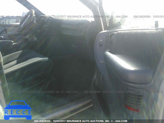 2001 Chrysler Voyager 1C4GJ45391B129043 Bild 4