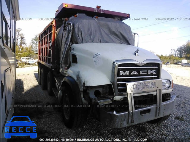 2006 MACK 700 1M2AG11CX6M042199 image 0