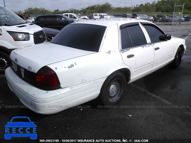 2001 Ford Crown Victoria 2FAFP71W01X138079 image 3