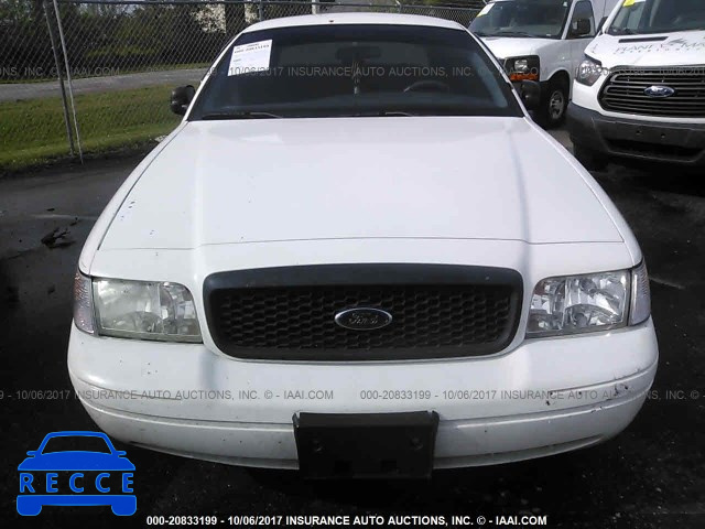 2001 Ford Crown Victoria 2FAFP71W01X138079 image 5