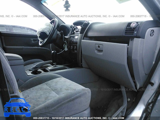 2005 KIA Sorento KNDJC733455451128 image 4