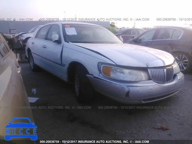 2000 Lincoln Town Car EXECUTIVE 1LNHM81W7YY894807 image 0