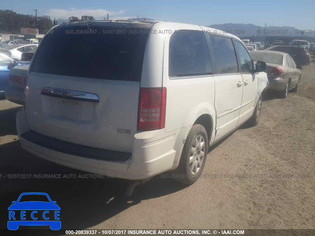 2010 Chrysler Town and Country 2A4RR4DE6AR315851 Bild 3