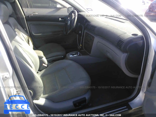 2003 Volkswagen Passat GLX WVWRH63B33P051715 image 4