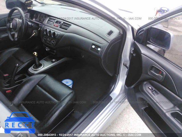 2005 Mitsubishi Lancer EVOLUTION JA3AH86DX5U051607 image 4