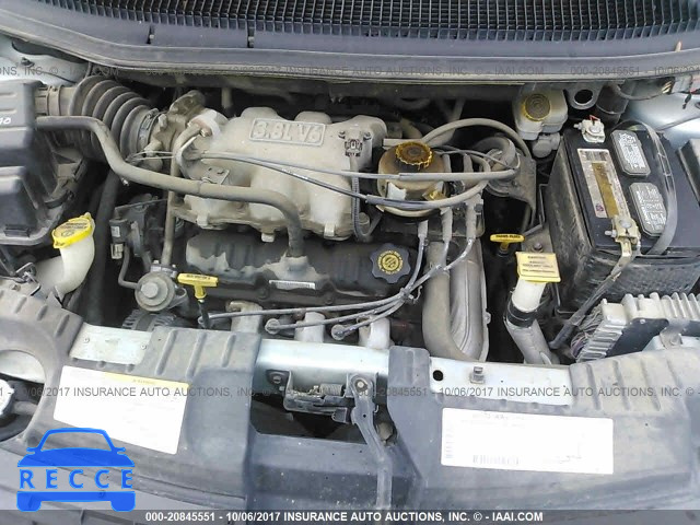 2002 Chrysler Town & Country LXI 2C4GP54L82R500525 image 9