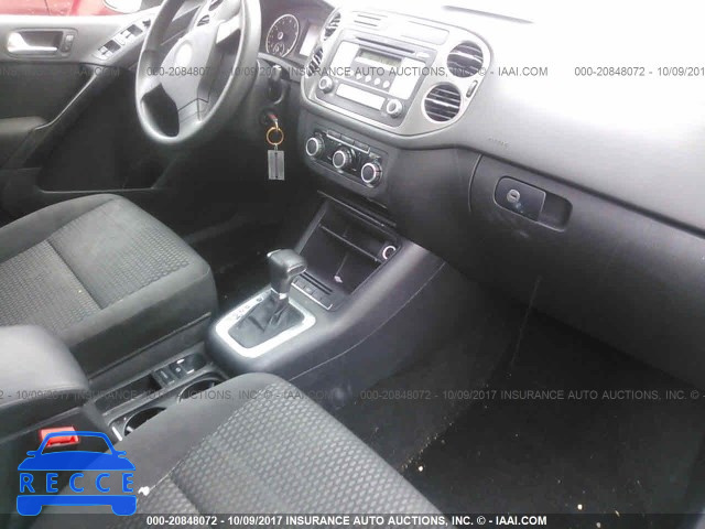 2010 Volkswagen Tiguan SE/SEL WVGBV7AX6AW522379 image 4