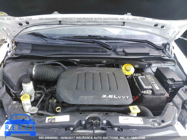2015 Chrysler Town and Country 2C4RC1BG3FR695572 image 9