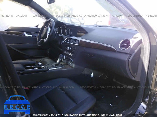 2014 Mercedes-benz C 250 WDDGF4HB2EA962429 image 4