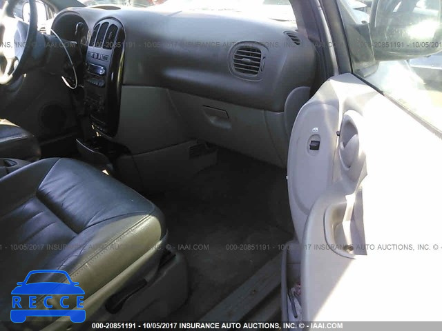 2002 Chrysler Town & Country LXI 2C8GP54L22R660737 image 4