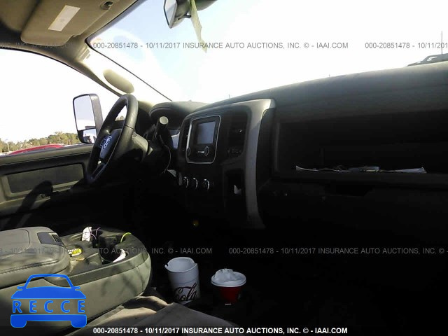 2015 RAM 2500 3C6UR5CL8FG600688 image 4