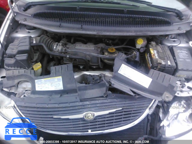 2003 Chrysler Town and Country 2C4GP343X3R222197 image 9