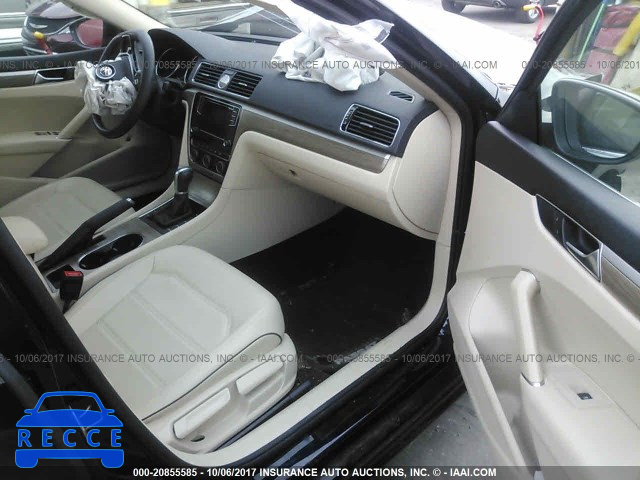2017 VOLKSWAGEN PASSAT SE 1VWBT7A35HC032130 image 4