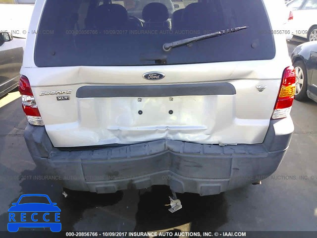 2005 Ford Escape 1FMYU93105KE22258 image 5