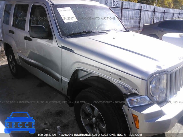 2008 Jeep Liberty SPORT 1J8GN28K88W172067 Bild 5