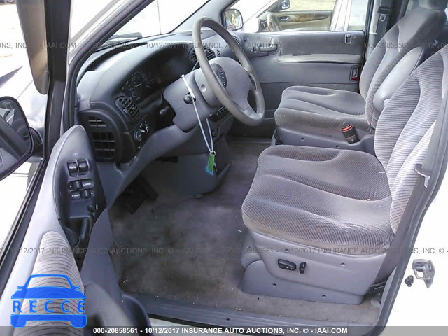 1997 Plymouth Grand Voyager 2P4GP44R4VR141527 image 4