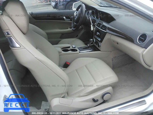 2014 Mercedes-benz C WDDGJ8JB2EG169922 image 4