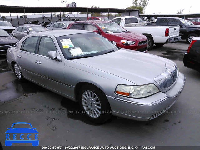 2003 Lincoln Town Car SIGNATURE 1LNHM82W43Y611092 зображення 0