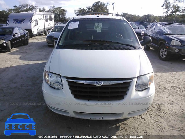 2007 Chrysler Town and Country 2A4GP54L87R144269 image 5