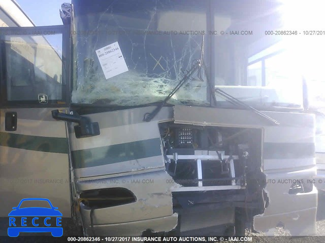 2004 FREIGHTLINER CHASSIS X LINE MOTOR HOME 4UZAAHBV14CN01116 image 5