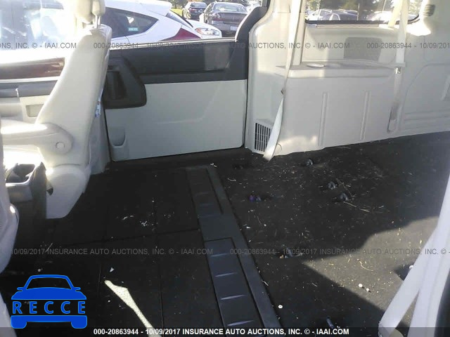 2010 Chrysler Town and Country 2A4RR8D19AR456966 image 7