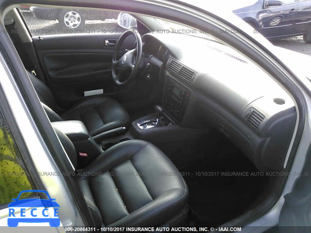 2005 Volkswagen Passat WVWCD63BX5E137412 image 4