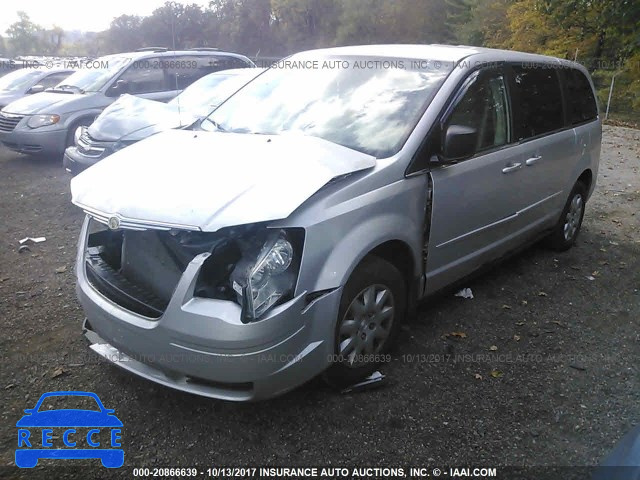 2010 Chrysler Town & Country LX 2A4RR4DEXAR214652 зображення 1