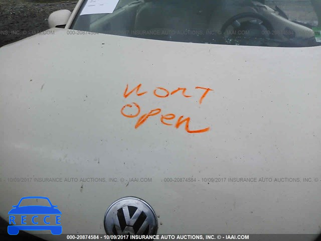 2004 Volkswagen New Beetle GLS 3VWCM31Y14M324548 Bild 9