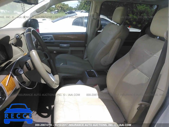 2010 Chrysler Town and Country 2A4RR7DX3AR448960 зображення 4