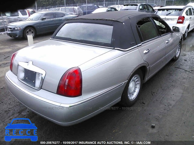 2001 Lincoln Town Car EXECUTIVE 1LNHM81W01Y647571 image 3