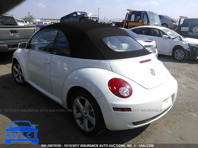 2007 Volkswagen New Beetle TRIPLE WHITE 3VWFF31Y17M417517 Bild 2