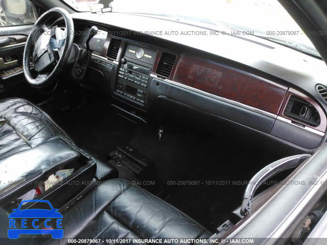 2005 LINCOLN TOWN CAR EXECUTIVE L 1LNHM84W25Y605565 image 4