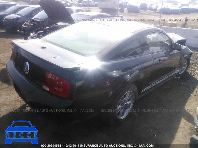2007 Ford Mustang 1ZVFT80N275288996 image 3