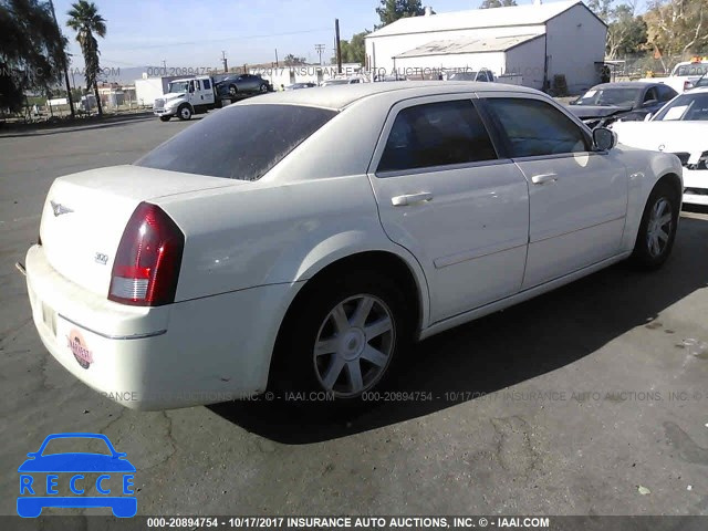 2005 Chrysler 300 2C3JA53GX5H595485 image 3
