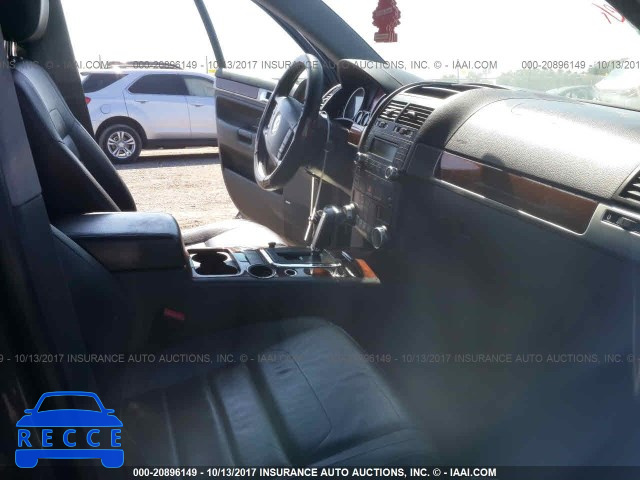 2008 Volkswagen Touareg 2 WVGBE77LX8D005015 image 4