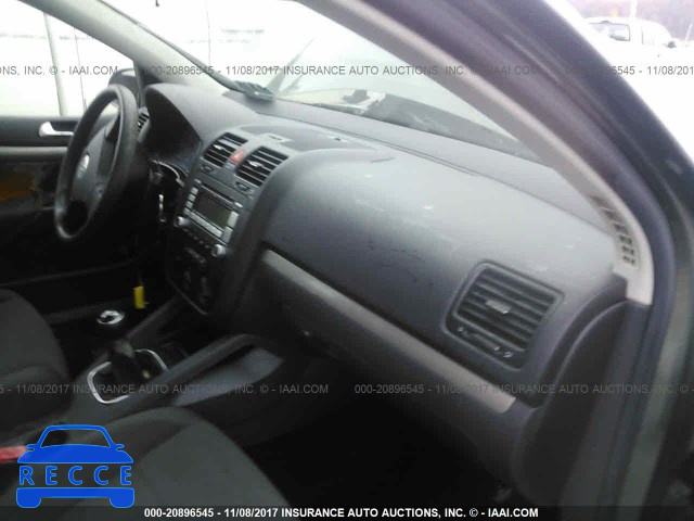 2007 Volkswagen Rabbit WVWCR71K07W232620 image 4