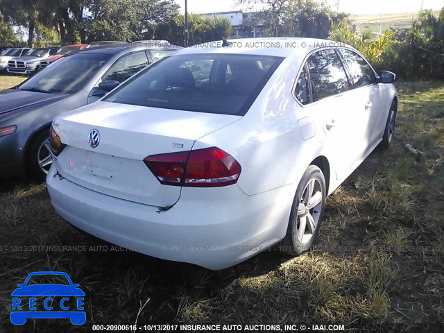 2015 Volkswagen Passat 1VWAS7A39FC094657 image 3