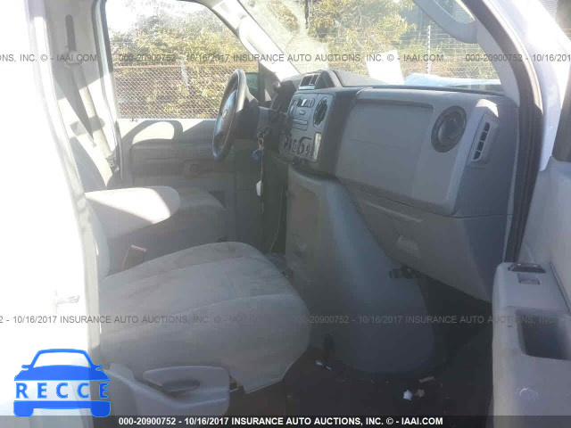 2011 Ford Econoline 1FTNE1ELXBDB06368 image 4