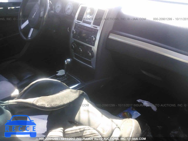 2008 Chrysler 300 2C3KA53G98H142001 image 4