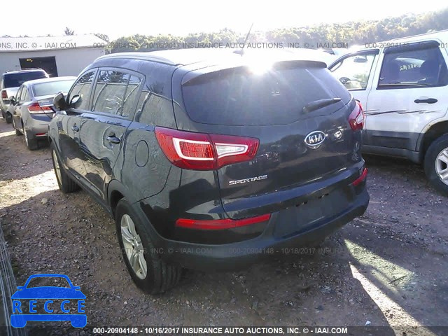 2011 KIA Sportage LX KNDPBCA21B7025042 Bild 2