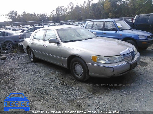 2000 Lincoln Town Car 1LNHM81WXYY915830 Bild 0