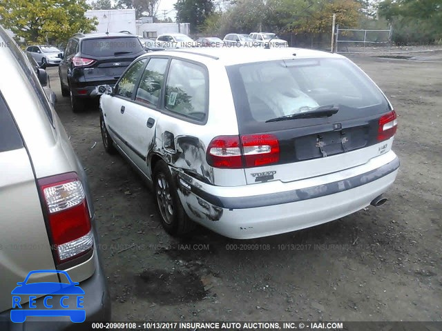 2002 Volvo V40 1.9T YV1VW29562F847095 image 2