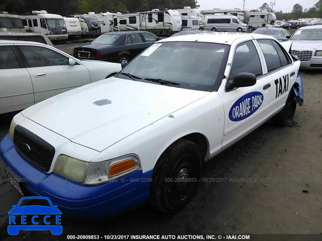 2003 Ford Crown Victoria 2FAFP71W43X163246 image 1