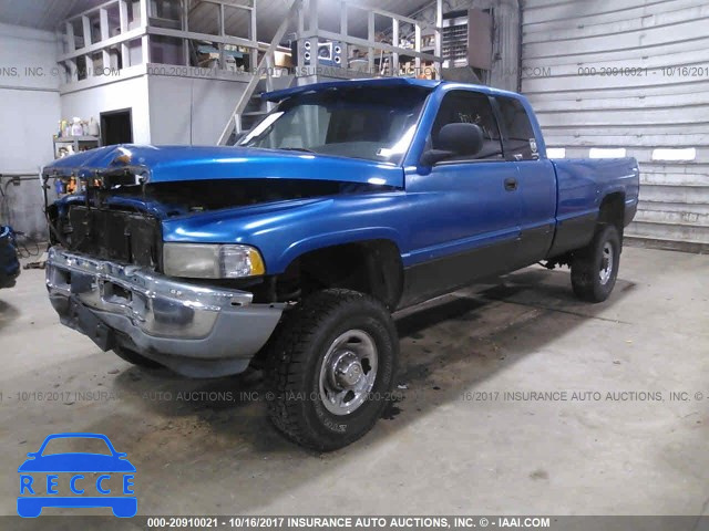 1998 Dodge RAM 2500 1B7KF2363WJ243632 зображення 1