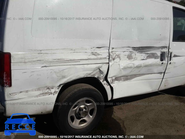 2004 Chevrolet Astro 1GCDM19XX4B110754 image 5