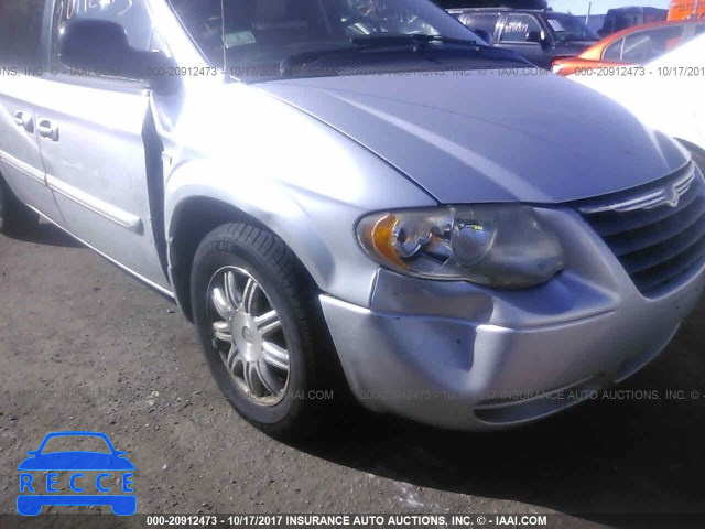2006 Chrysler Town and Country 2A4GP54LX6R704548 image 5