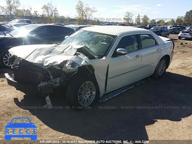 2010 Chrysler 300 2C3CA5CV0AH326333 image 1