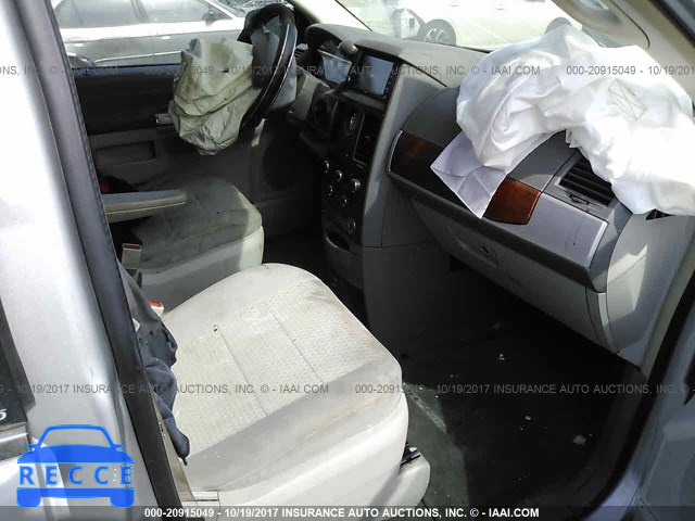 2008 CHRYSLER TOWN and COUNTRY 2A8HR54P28R651718 image 4