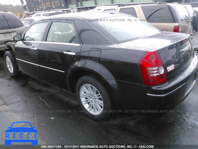 2010 Chrysler 300 2C3CA5CV5AH246445 Bild 2